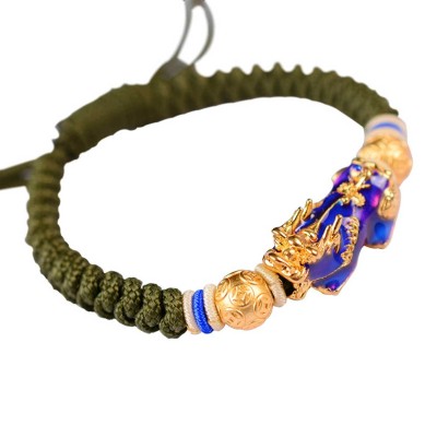 Color-changing Pixiu symbolizes transformation and attracts abundance and luck