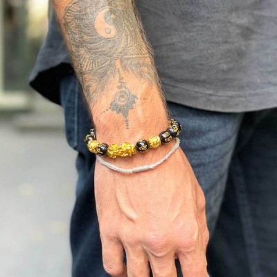 Black Obsidian protects, and Pixiu attracts wealth, prosperity, and good fortune