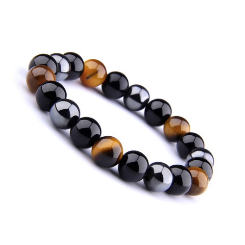 Provides triple layers of protection against negative energy and promotes personal security Provides triple layers of protection against negative energy and promotes personal security