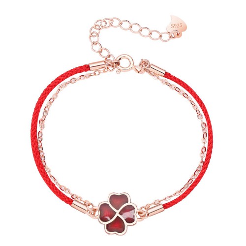 The four-leaf clover symbolizes luck and brings blessings, positivity, and fortune The four-leaf clover symbolizes luck and brings blessings, positivity, and fortune