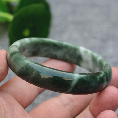 Jade symbolizes prosperity, protection, and emotional balance Jade symbolizes prosperity, protection, and emotional balance