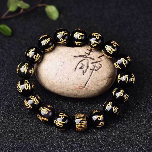 Black Obsidian offers protection, strength, and removes negative energies Black Obsidian offers protection, strength, and removes negative energies