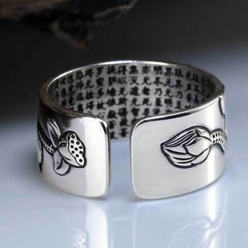 Buddhist Ring with Lotus and Heart Sutra Buddhist Ring with Lotus and Heart Sutra