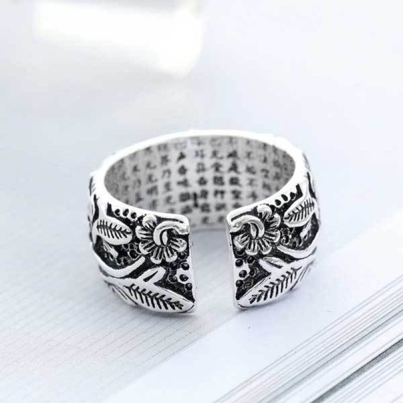 This Lotus Heart Sutra Ring Hides Words Inside